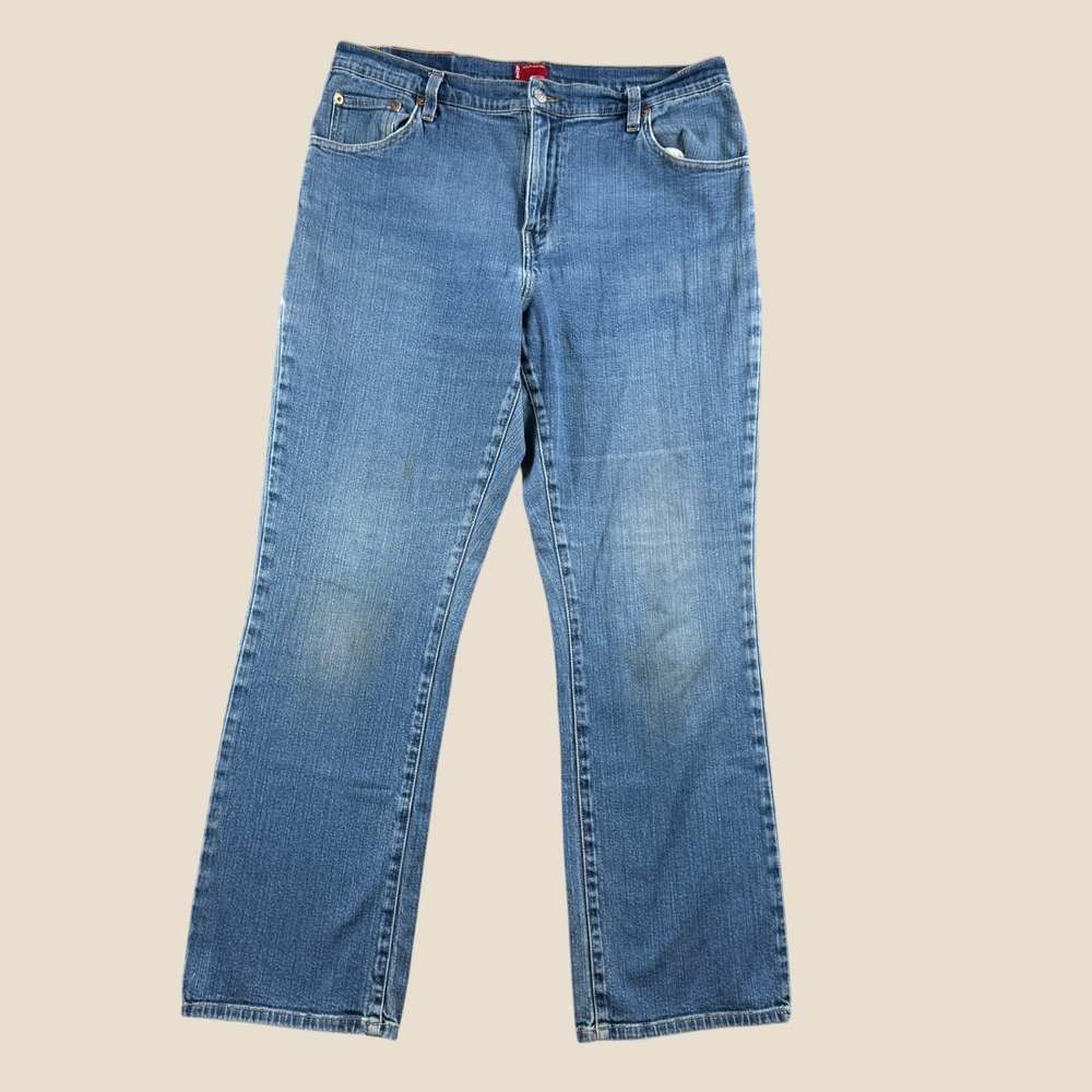 Levi Strauss Boot Cut Jeans Women 14M Blue Classic Relaxed Denim Casual Everyday
